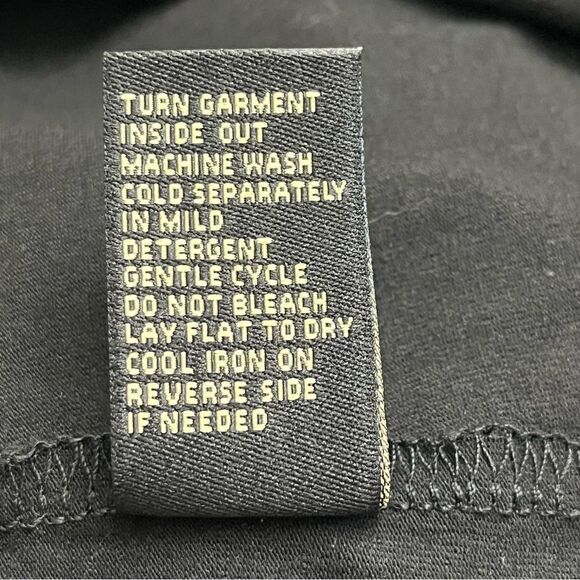 NWT DG2 Short Sleeve V Neck T-shirt With Crocheted Neckline Size Large - Picture 8 of 11